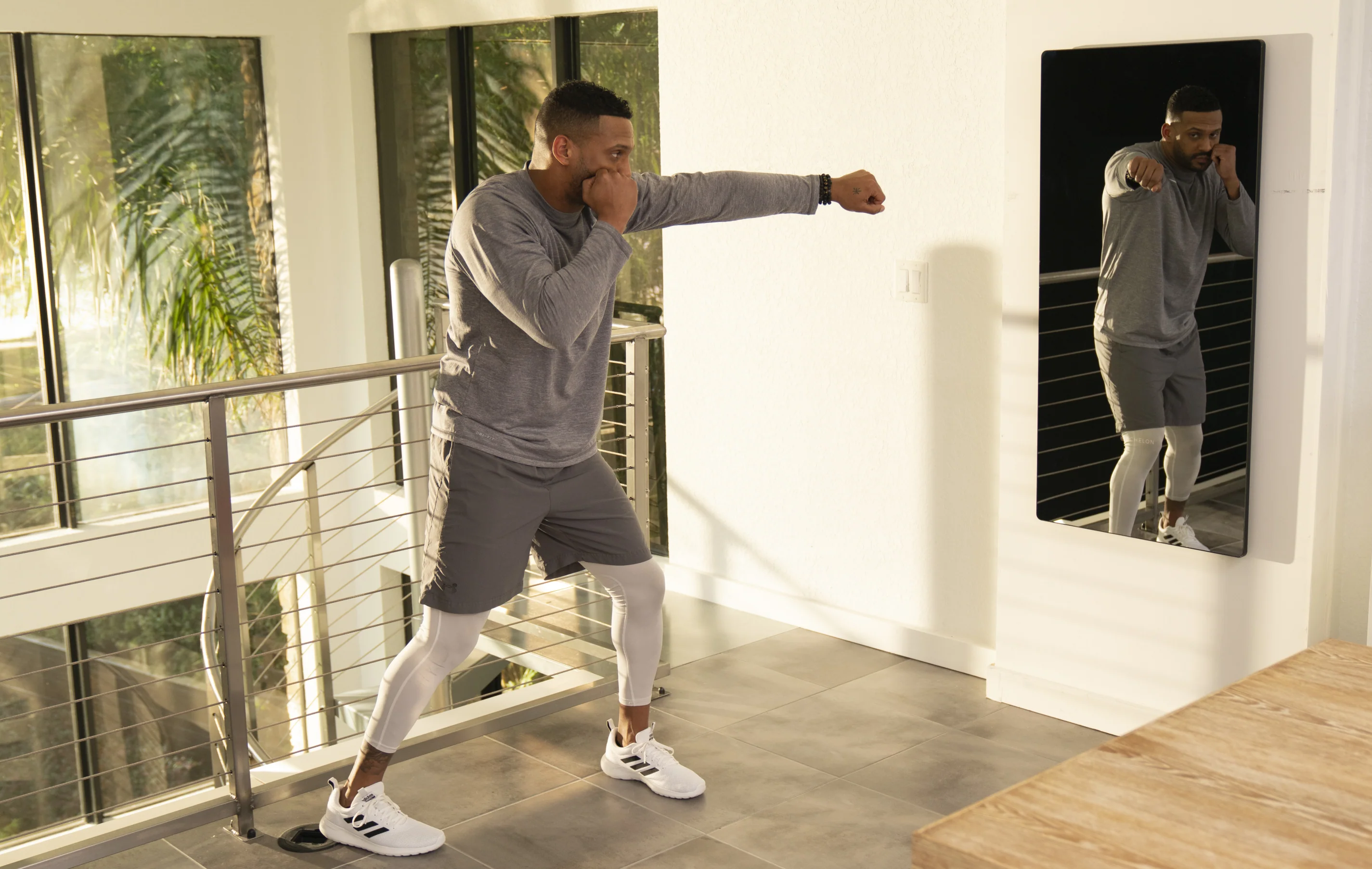 Echelon Reflect 50" Smart Fitness Mirror - Image 5